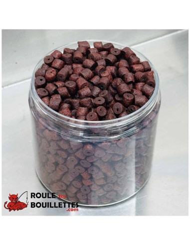 pellet red halibut 8mm percé pour peche au coup et carpodrome - Roule tes bouillettes.com